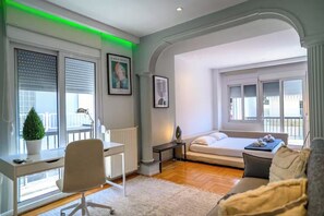 2 slaapkamers, een strijkplank/strijkijzer, wifi, beddengoed