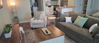 Beautiful private 1-bedroom studio with full kitchen in delightful Kernersville