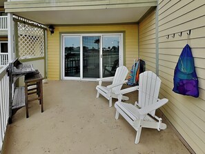 Terrace/patio - Victorian 9124 | Updated Condo + Pool! (Galveston)