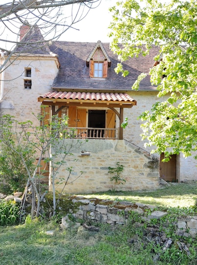 Quercy House: Private Terrace, Garden & Balcony in the Célé Valley