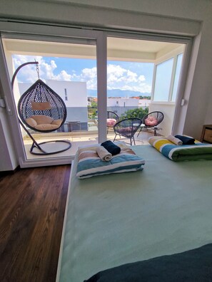2 bedrooms, free WiFi, bed sheets - Two-bedroom family rooms Villa Aisha with private jacuzzi (Novalja)