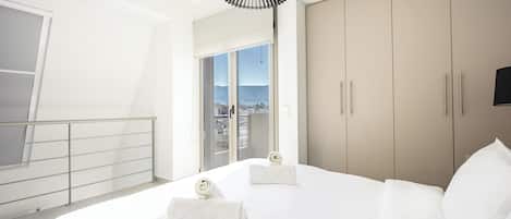 2 bedrooms, in-room safe, iron/ironing board, travel crib
