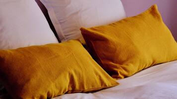 Classic Room | Desk, laptop workspace, iron/ironing board, free WiFi