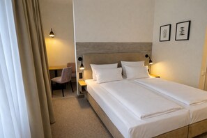 Comfort Double Room - DORMERO Aparthotel Stralsund (Stralsund)