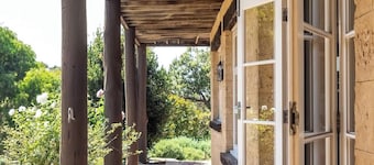 Inji Retreat Dual Bushland Retreat near the Coast