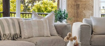 Inji Retreat Dual Bushland Retreat near the Coast