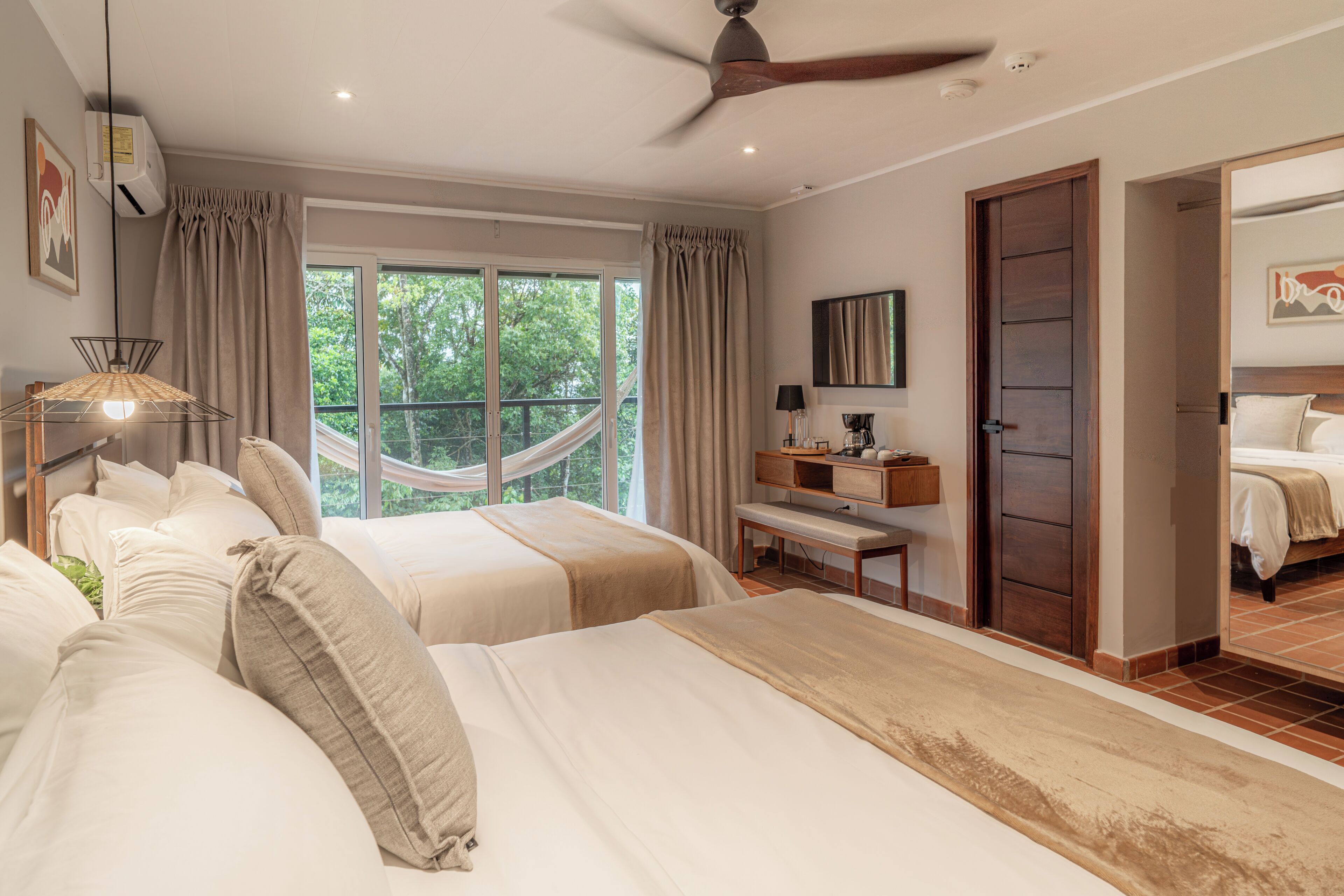 Deluxe-Zimmer, 1 King-Bett, Balkon, Bergblick