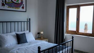 Deluxe tweepersoonskamer, balkon, uitzicht op de stad