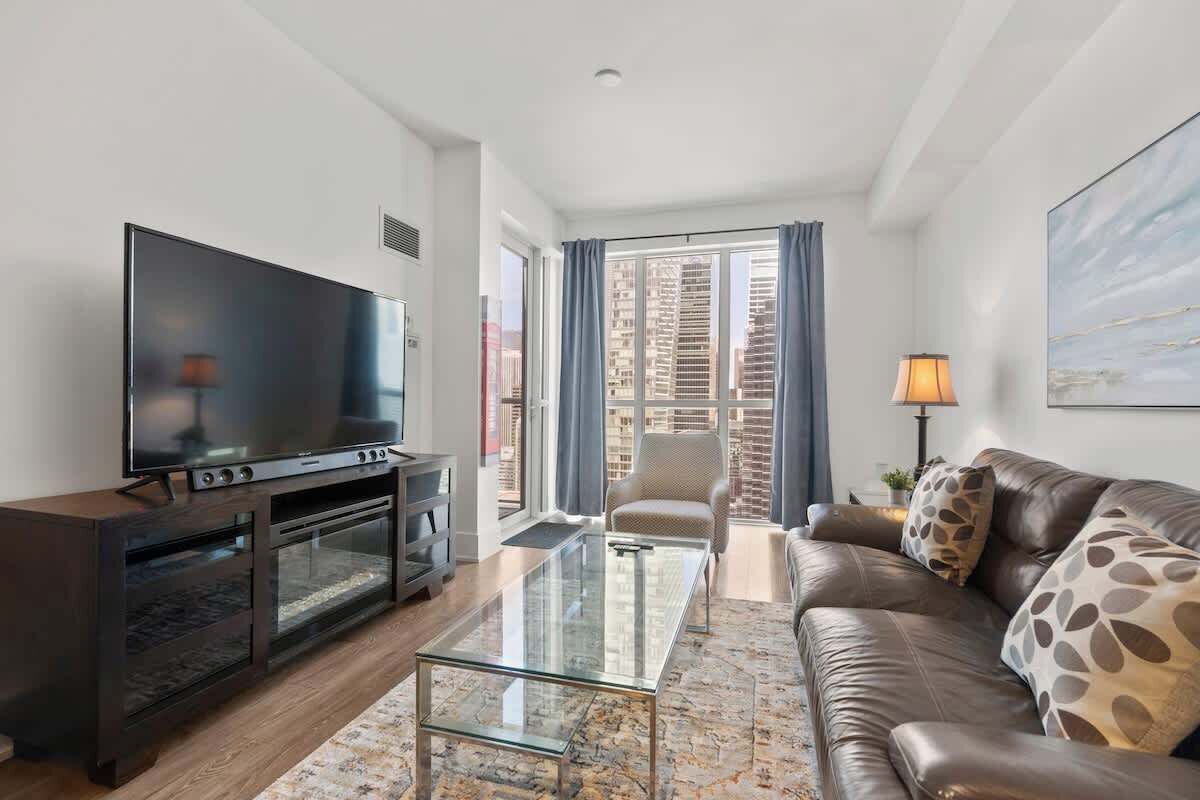 Large flat screen TV is perfect to watch your favourite shows.