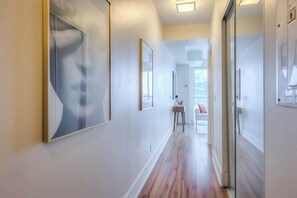 Additional views of the space to help you get familiar with the home. - Downtown 1BR Condo, WIFI, Balcony plus City Views (Toronto)
