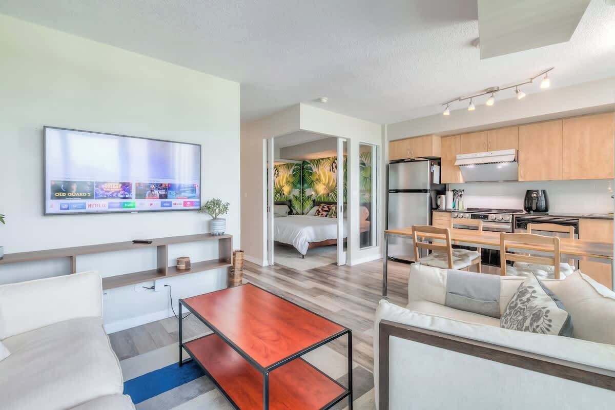 Relax in the cozy living area, perfect for unwinding after a day of exploring.