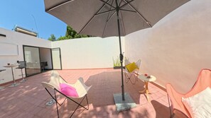 Loft Deluxe, 2 habitaciones, no se aceptan mascotas, en edificio contiguo | Terraza o patio