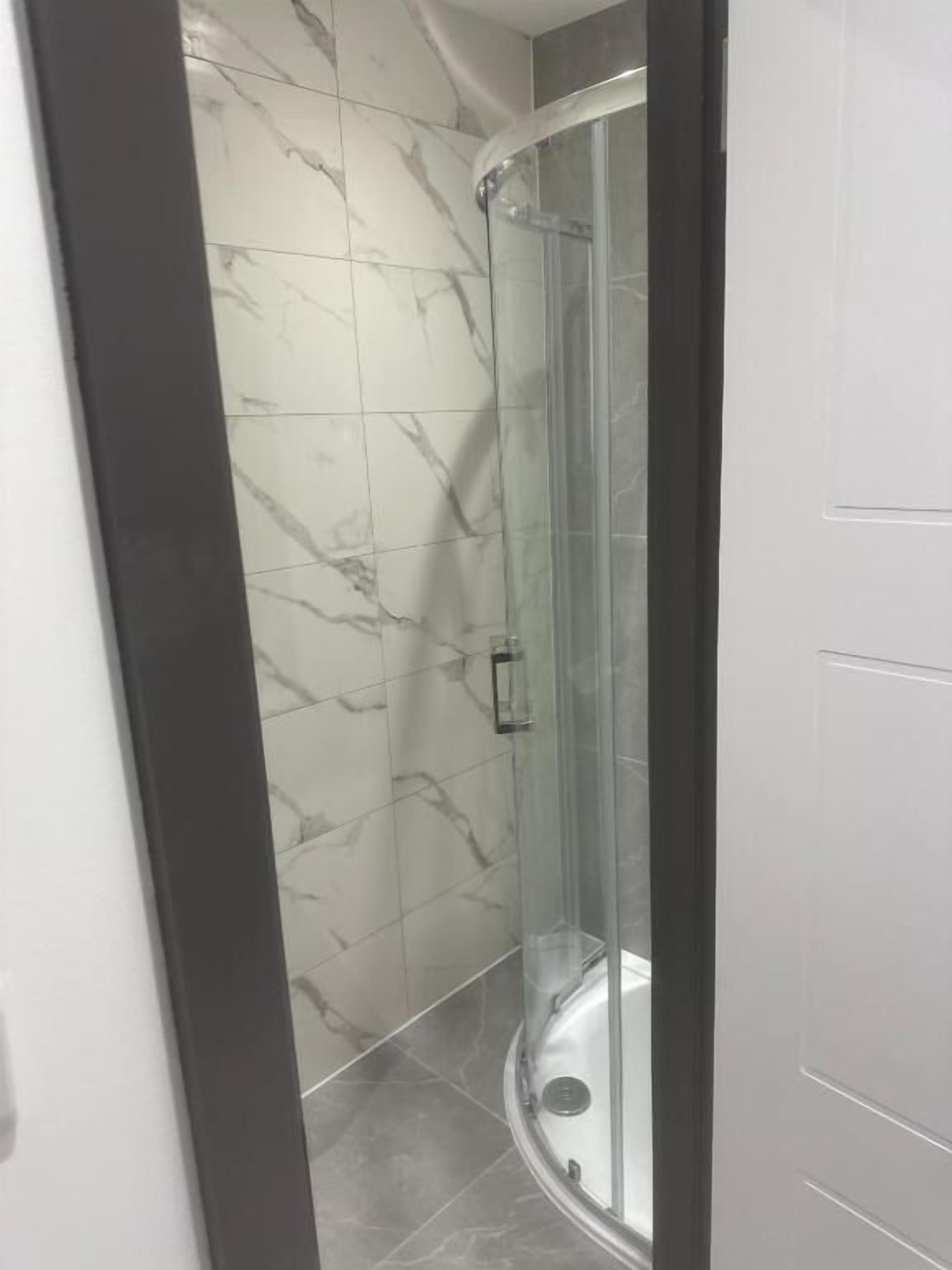 Room, 1 Bedroom | Bathroom