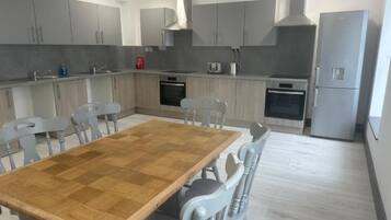 Room, 1 Bedroom | Interior