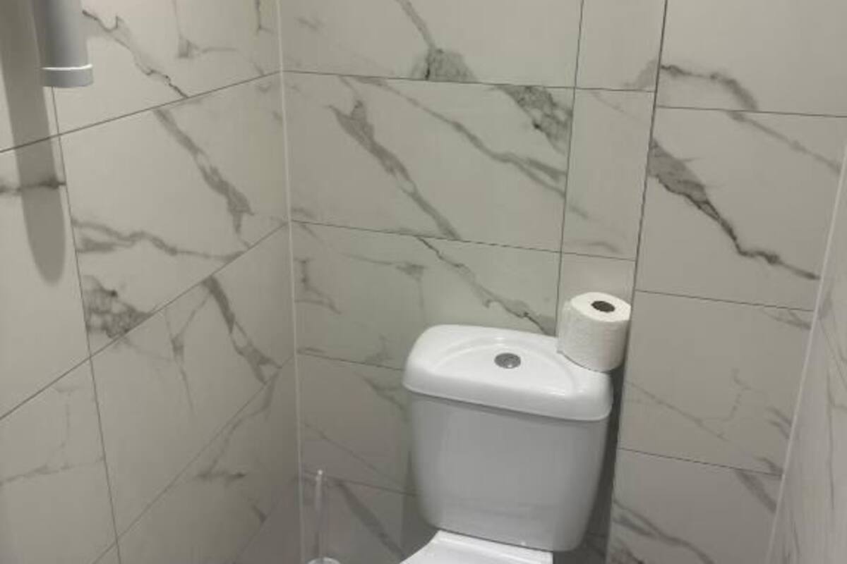 Room, 1 Bedroom | Bathroom