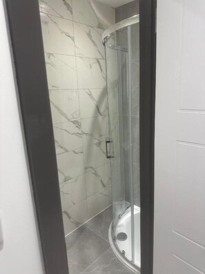 Bathroom - Room-1066 Apart Hotel Hastings - Single (Hastings)