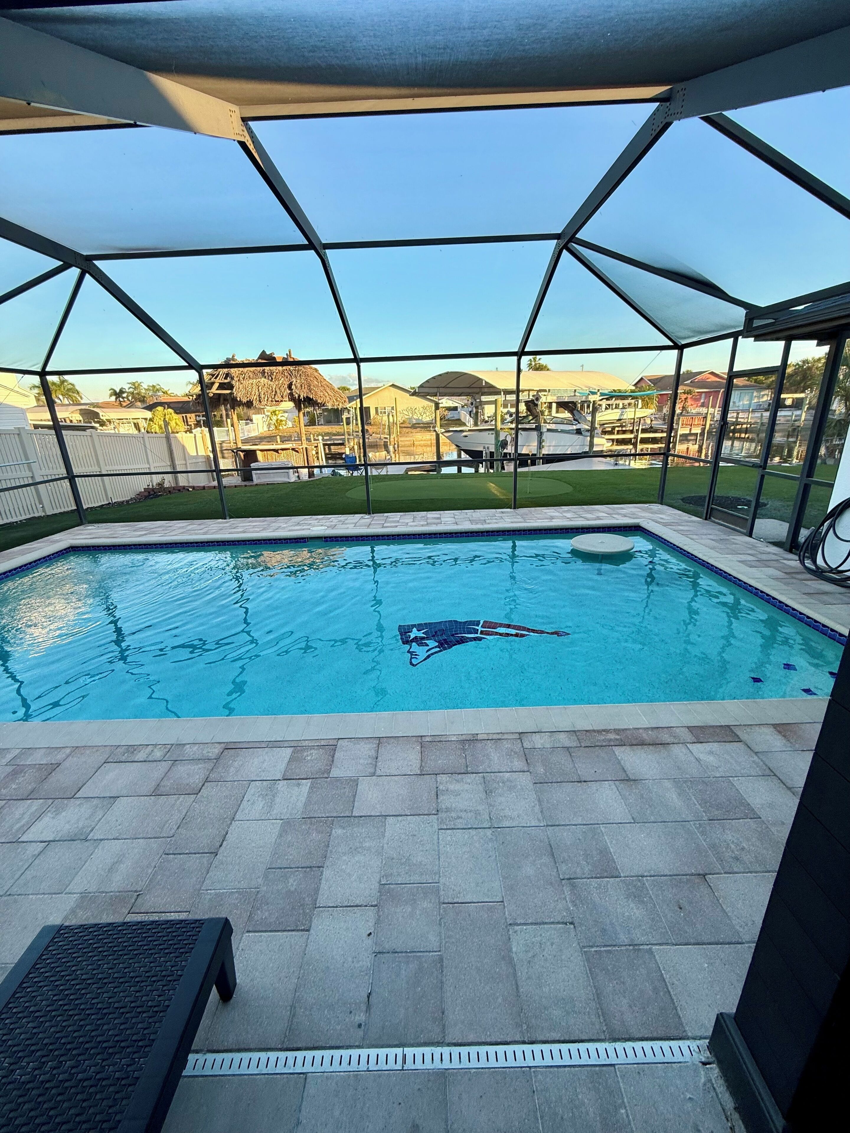 Beheizter Pool
