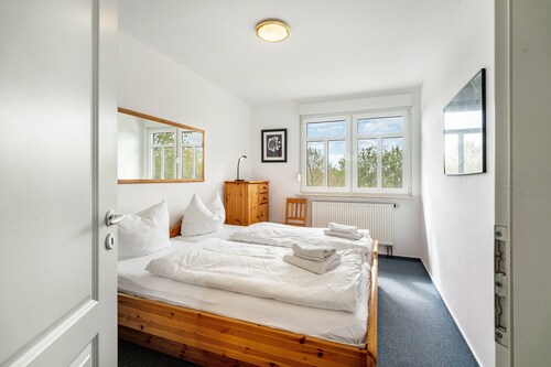 Holiday Home Hummelchens Meeresbrise with Terrace, Private Garden and Wi-Fi