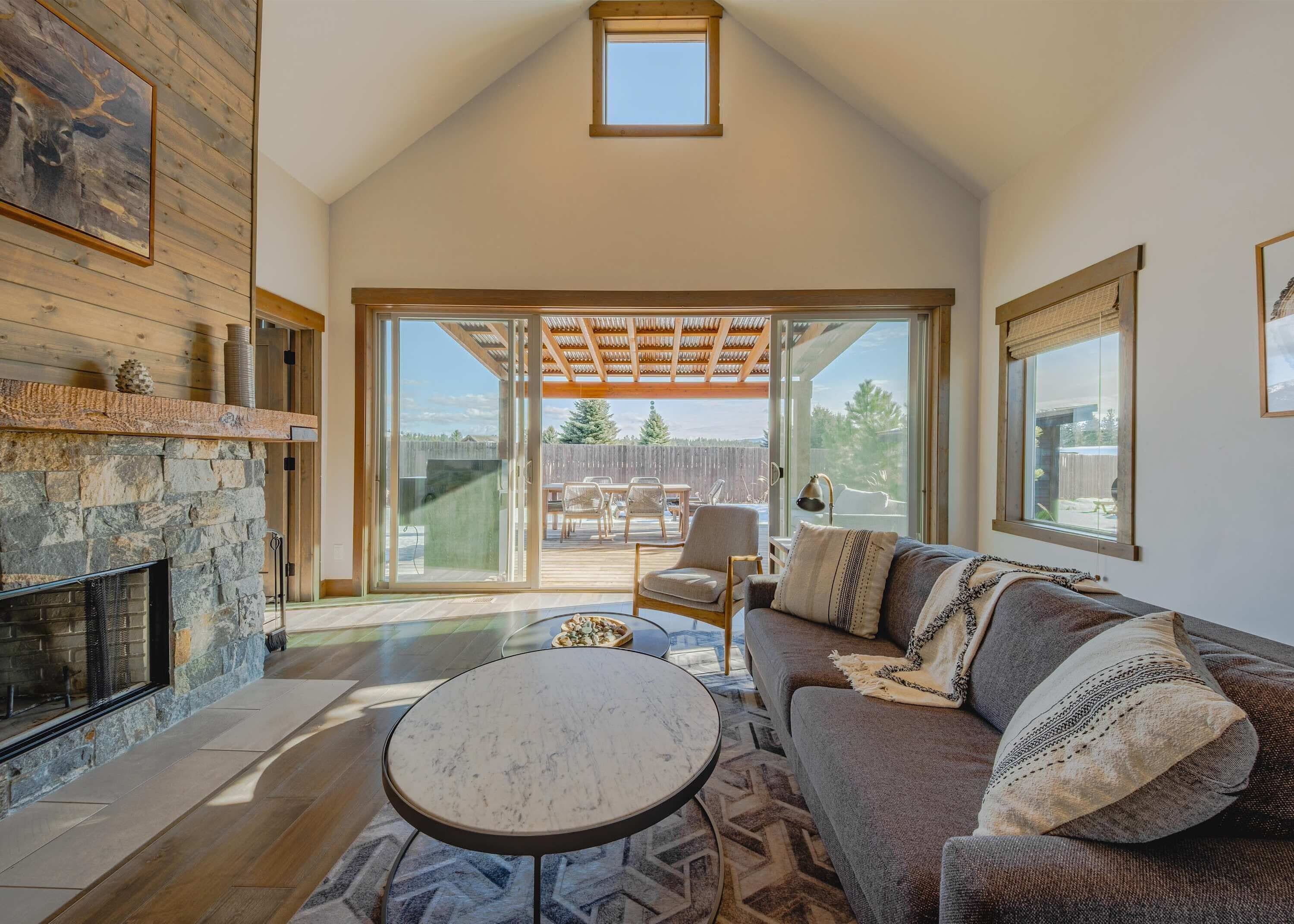 Huis, meerdere bedden, hot tub, uitzicht op bergen (Wilderness Club Home) | Woonruimte