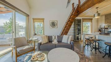 House, Multiple Beds, Hot Tub, Mountain View (Wilderness Club Home) | Living area