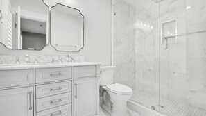 Shower, hair dryer, towels, soap - NEW LISTING- Renovated 3BR Wild Dunes Retreat -Sunset Views and Walk to Beach (Isle of Palms)