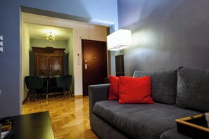 Living area - Metropolitan prestigious 2 bedroom luxury (Paleo Faliro)