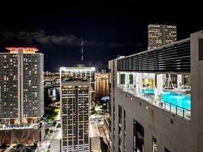 Exterior - Downtown Miami Condo with Balcony & Rooftop Pool (Miami)