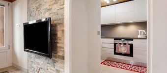 Apartment 'Mery' with Mountain View, Private Garden and Wi-Fi