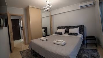 1 bedroom, iron/ironing board, free WiFi, bed sheets