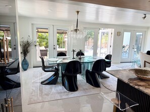 Dining - Longboat Key Modern Beach House Gem (Longboat Key)