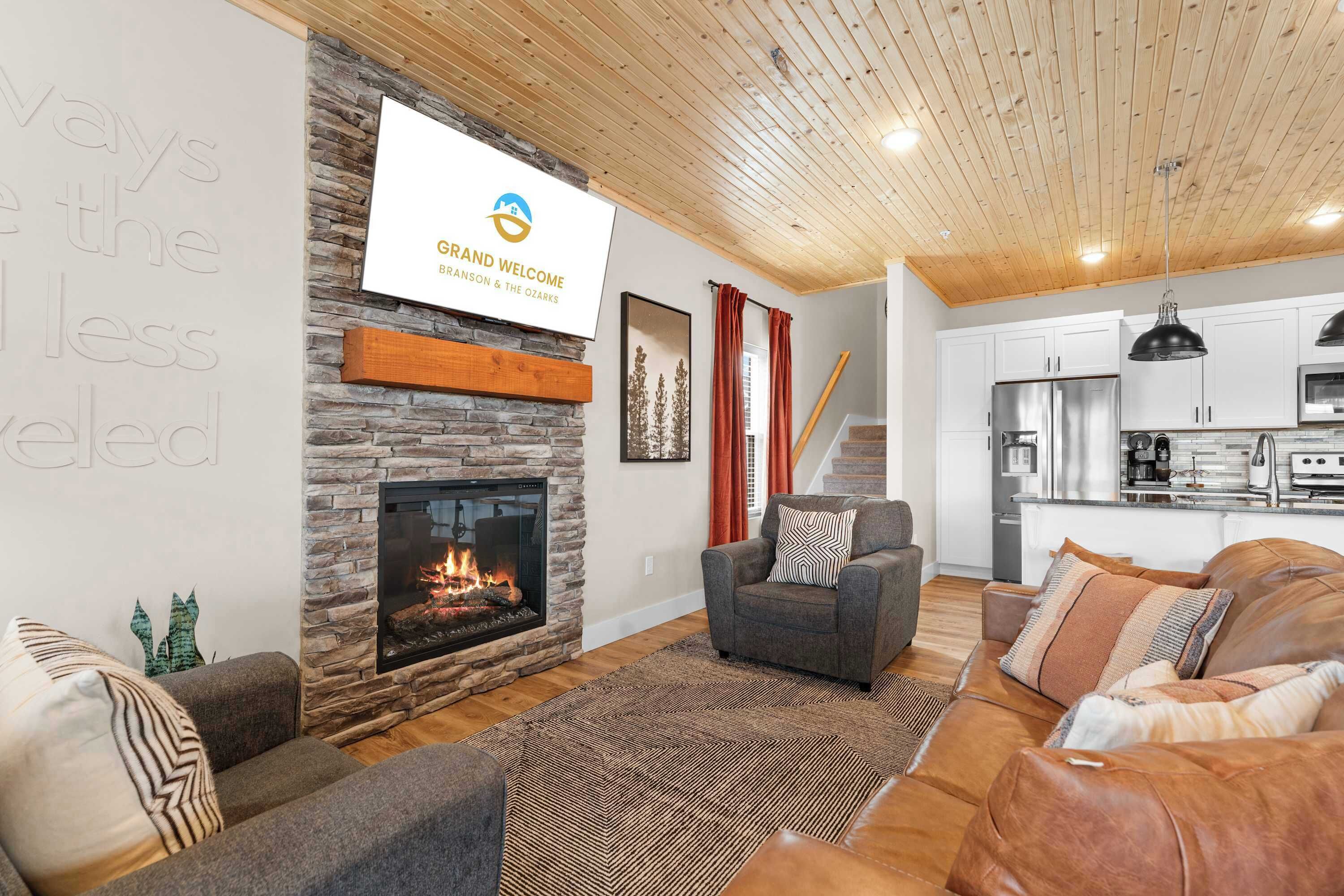 Hus - flere senge - boblebad - udsigt til have (The Roost ) | Opholdsområde