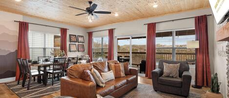 Casa, várias camas, banheira de imersão, vista para o jardim (The Roost ) | Área de estar