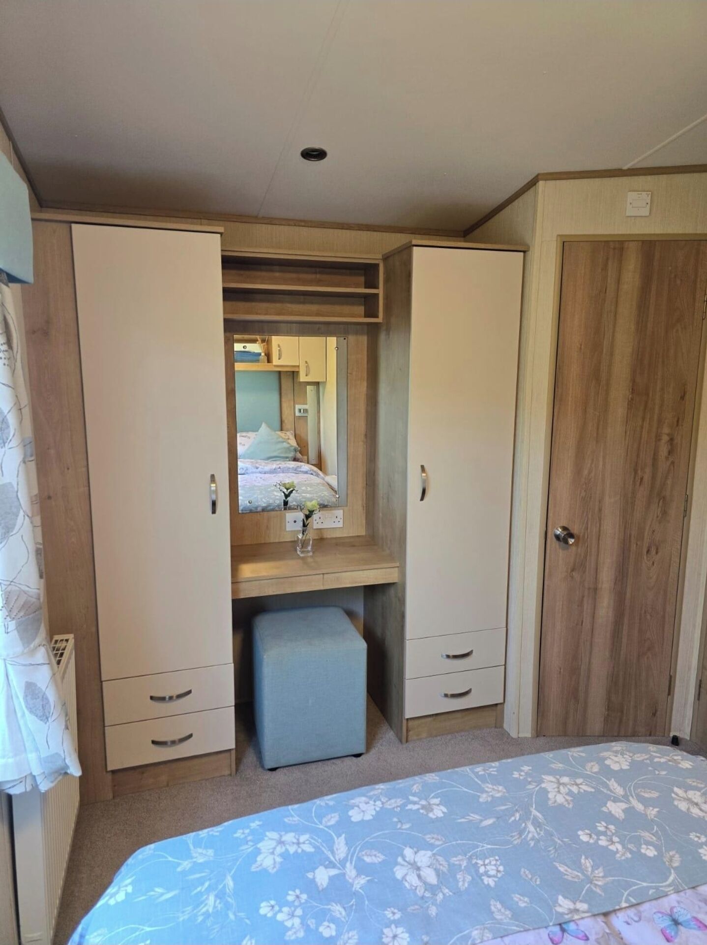 3 bedrooms, iron/ironing board, WiFi, wheelchair access