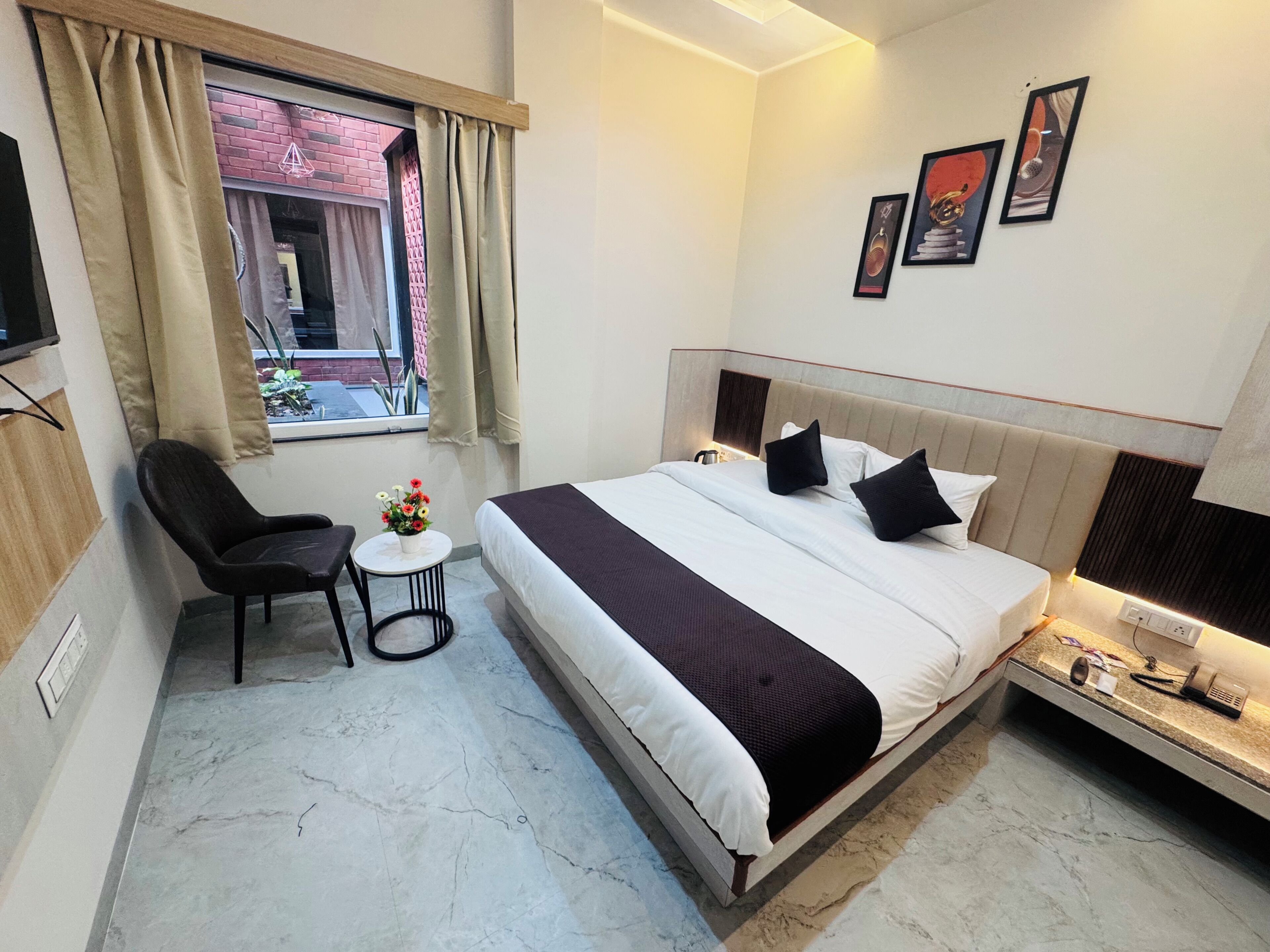 ห้องดีลักซ์ดับเบิล, วิวเมือง