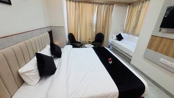 Family Triple Room, City View