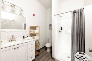 Towels - 👑 Sleep 18 | Walk to East Nashville Hotspots ✨ (Nashville)