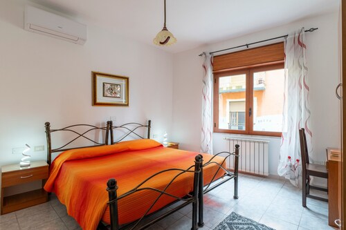 Double Room 106 with Air Conditioning