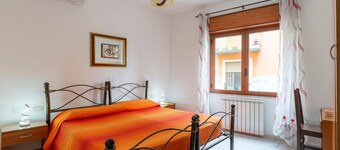 Double Room 106 with Air Conditioning