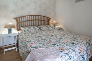 2 slaapkamers, een strijkplank/strijkijzer, wifi, beddengoed