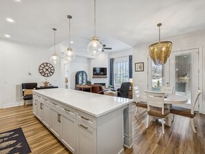 Interior - Marina Breeze in Twin Creeks (Winchester)