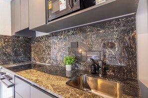 Fridge, microwave, oven, stovetop - Soho Village en Palermo by Magno | 304 (Buenos Aires)