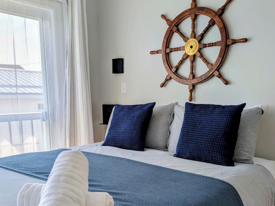 Suite, 1 Queen Bed with Sofa bed | Free WiFi