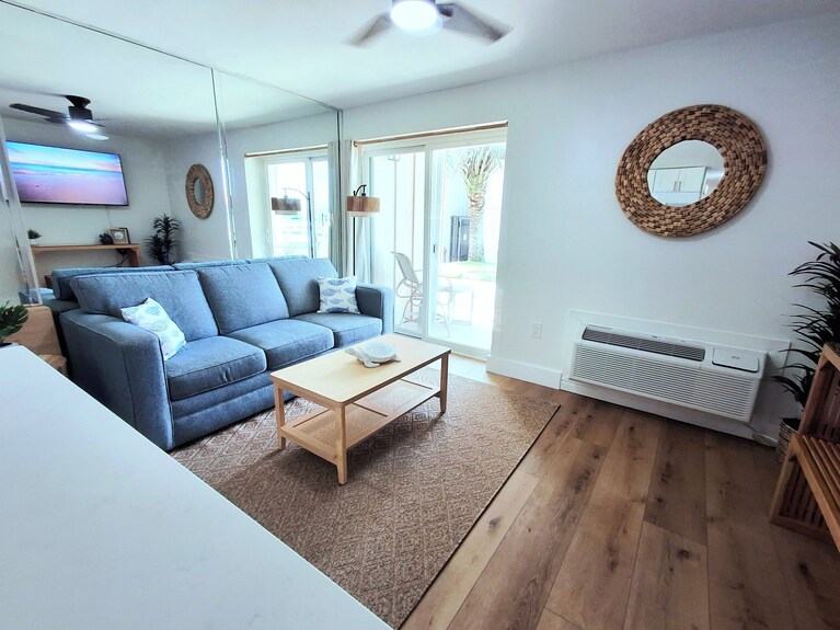 Sun Harbor Sails - Sleeps 4 - 1 Bedroom Condo Ground Floor Unit - Panama City, FL