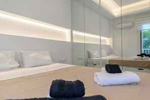 2 habitaciones, tabla de planchar con plancha, wifi y ropa de cama 