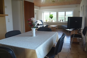 Apartment | Living room - Ferienwohnung fur Neun Personen in Homberg (Homberg)