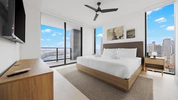 Condo, sacada, vista para a cidade