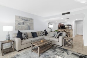 TV - 3 Pools - PET FRIENDLY - Gulfside of Sandestin Resort (Miramar Beach)