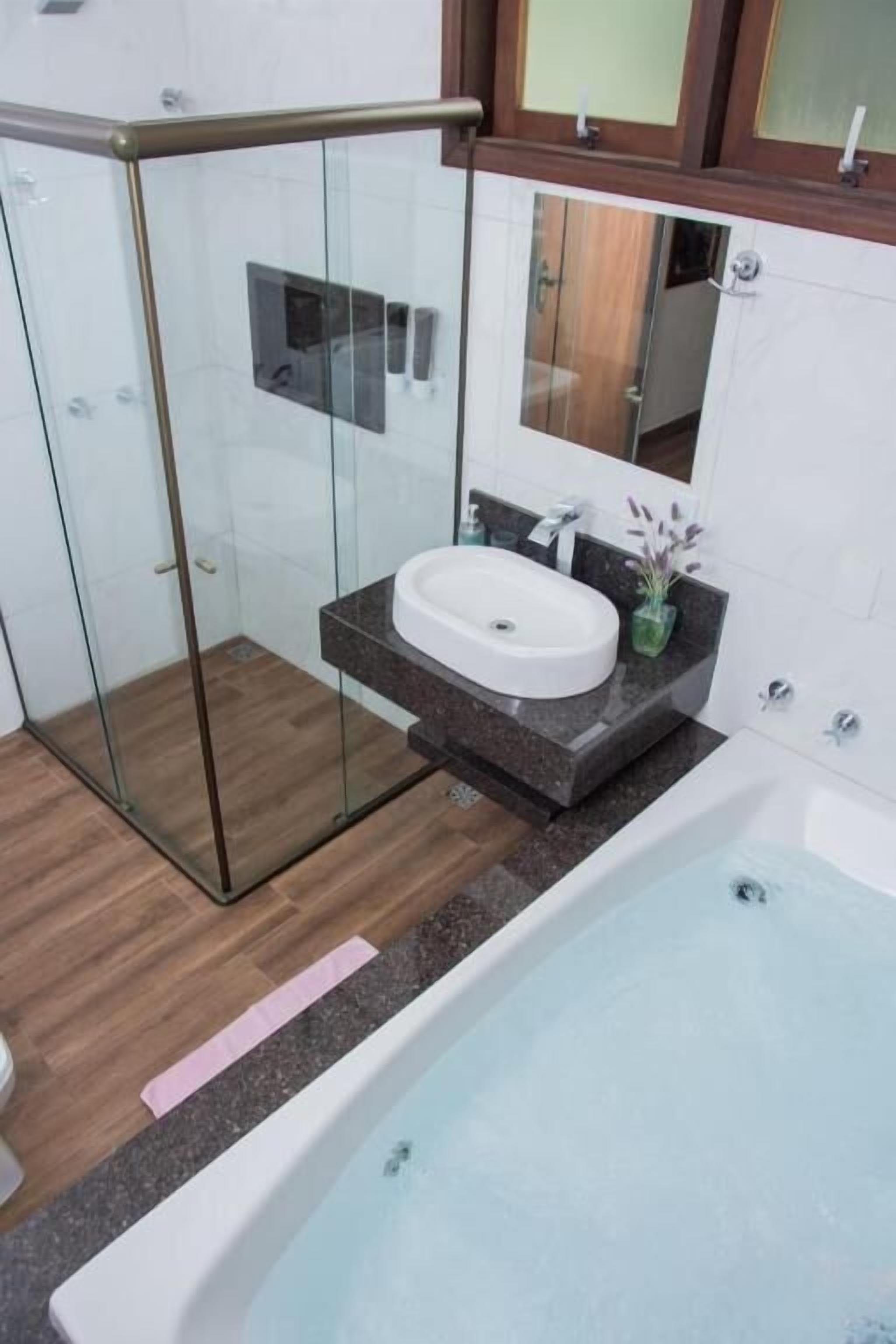 精品木屋, 庭院景观 | 浴室