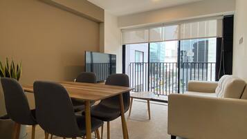 Apartment, 1 Bedroom, Balcony | Living room