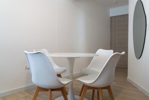 Apartment, 1 Schlafzimmer | Esszimmer